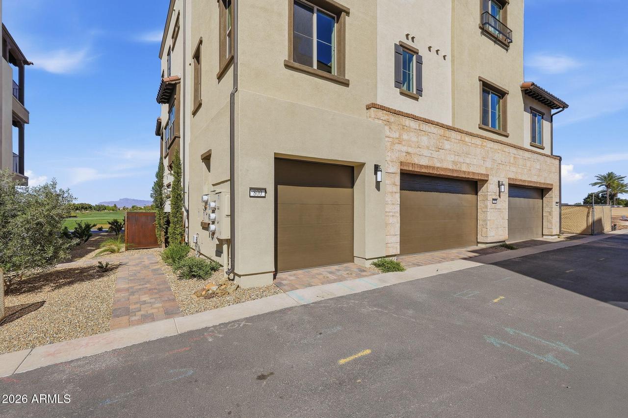 800 E San Marino Dr. #11, Queen Creek, AZ 85140