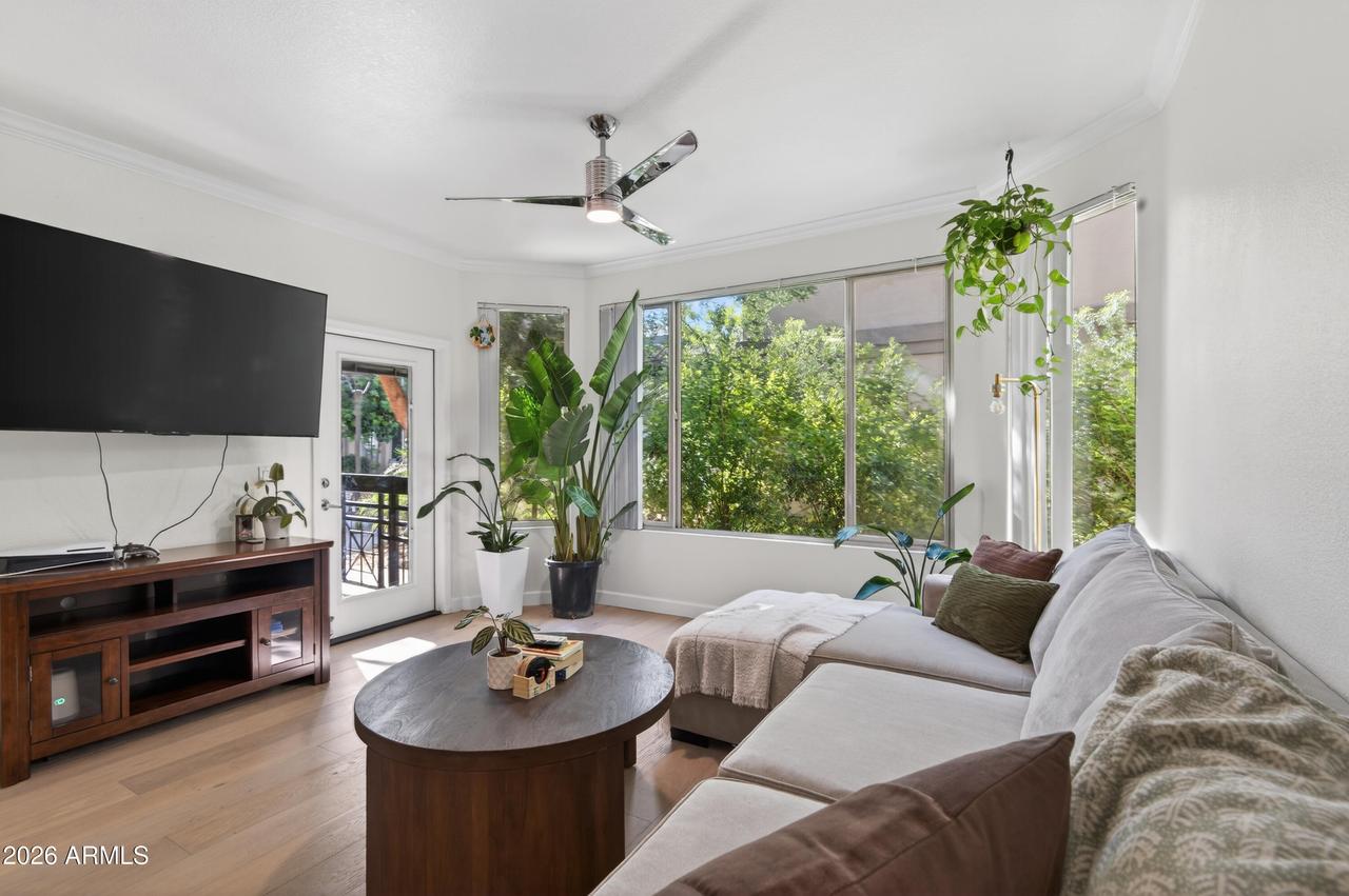 435 W Rio Salado Pkwy. #112, Tempe, AZ 85281