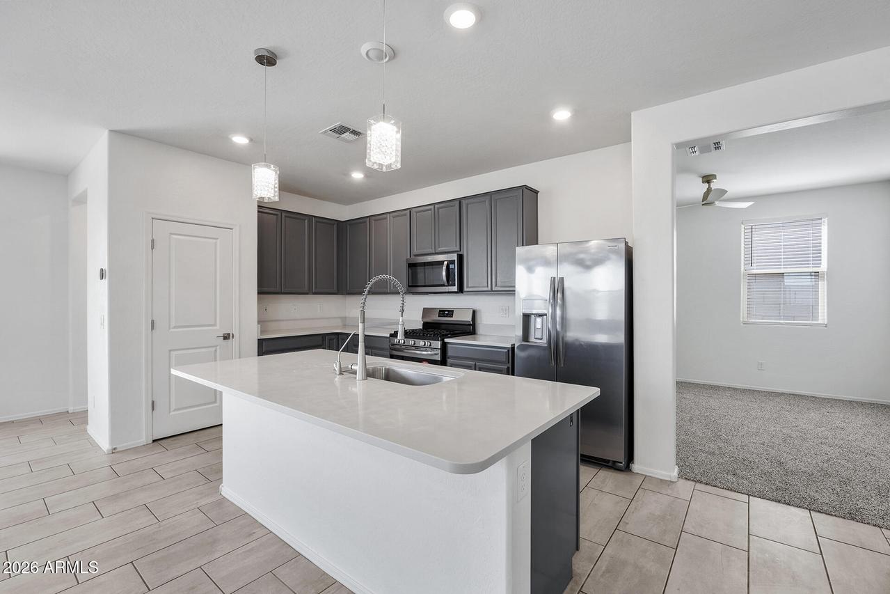 2435 W Kowalsky Ln., Phoenix, AZ 85041