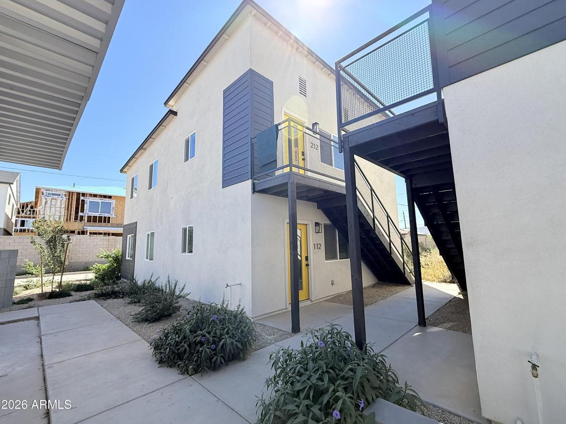 4037 S 12th St., Phoenix, AZ 85040