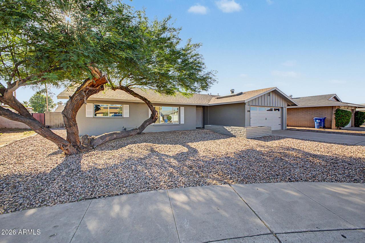 3918 S Willow Dr., Tempe, AZ 85282
