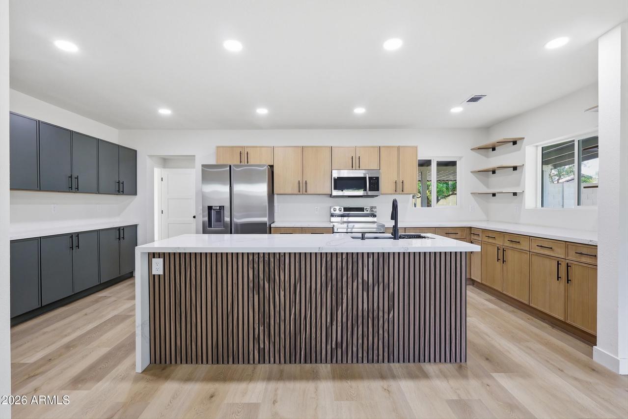 3144 N 34th St., Phoenix, AZ 85018