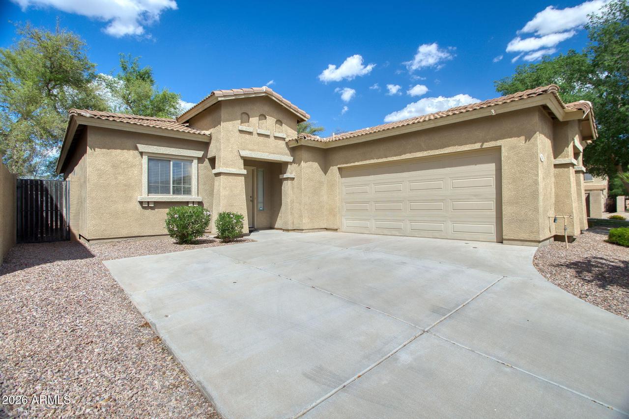 554 E San Carlos Way, Chandler, AZ 85249
