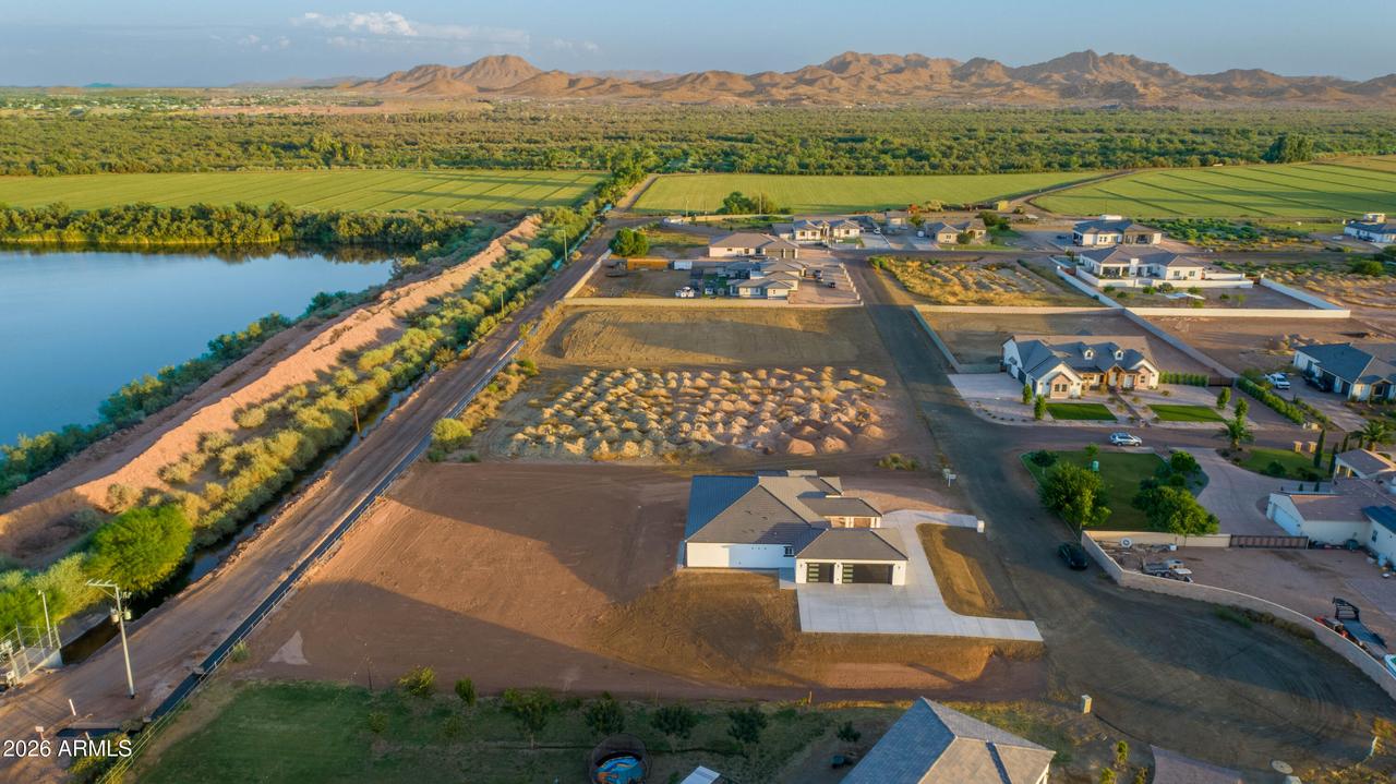 9233 S 227th Dr., Buckeye, AZ 85326