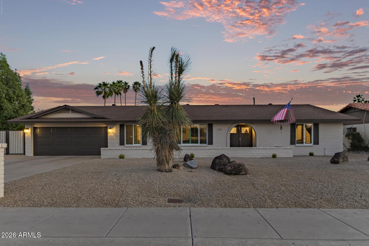 235 W Interlacken Dr., Phoenix, AZ 85023