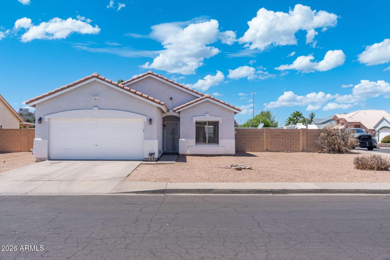 1004 S Somerset St., Mesa, AZ 85206