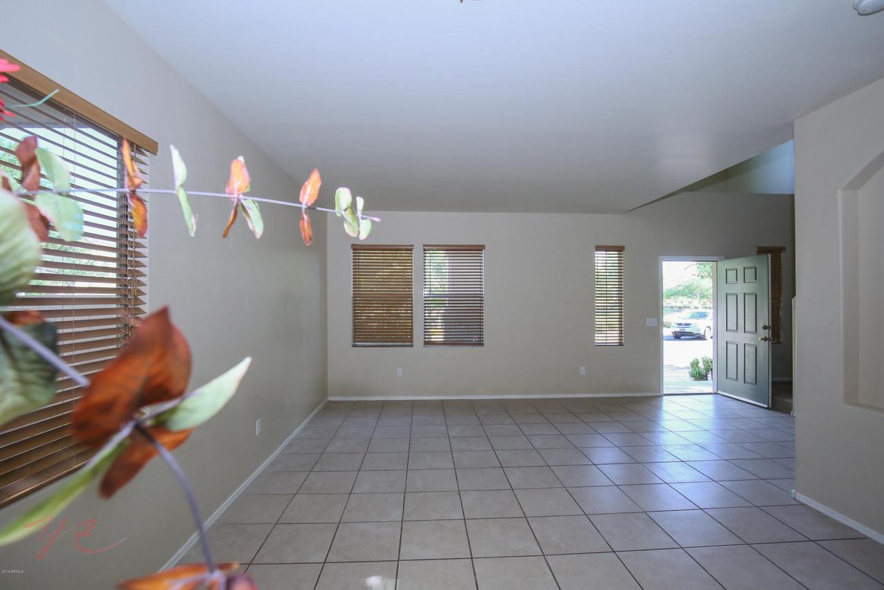 1384 S Heron Ln., Gilbert, AZ 85296