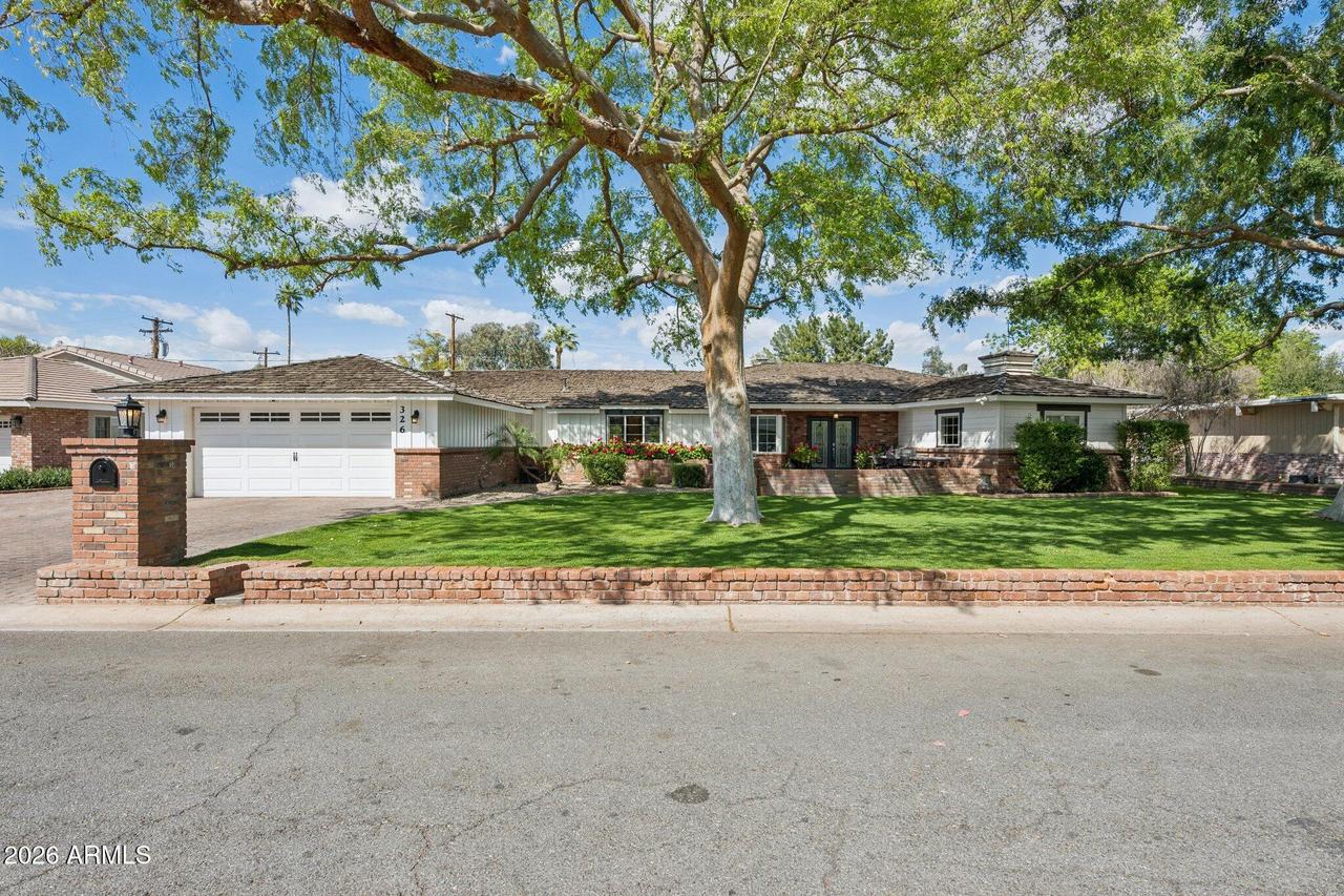 326 W Lamar Rd., Phoenix, AZ 85013