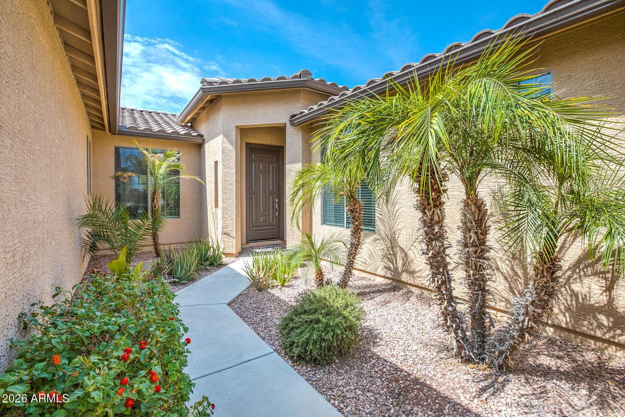 3371 E Horseshoe Dr., Chandler, AZ 85249