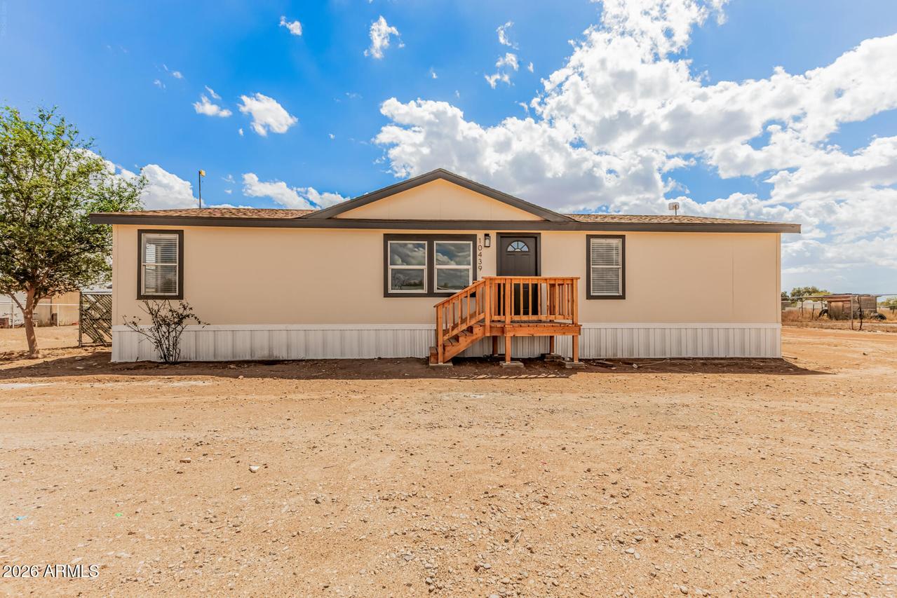 10439 E Bella Ln., San Tan Valley, AZ 85143