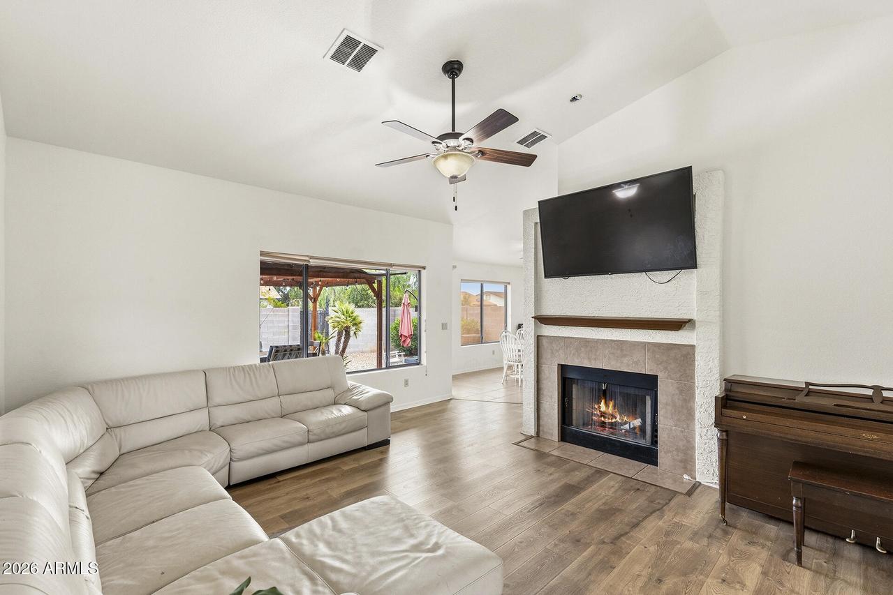 9887 E Del Monte Ave., Gold Canyon, AZ 85118