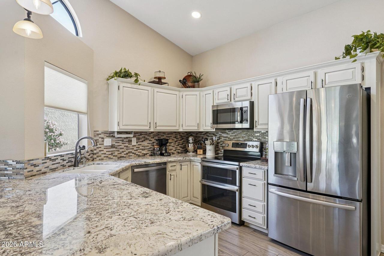 13660 W Greenview Dr., Sun City West, AZ 85375