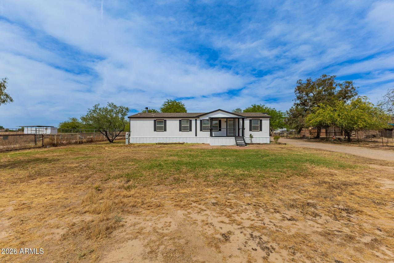 4320 E Hash Knife Draw Rd., San Tan Valley, AZ 85140