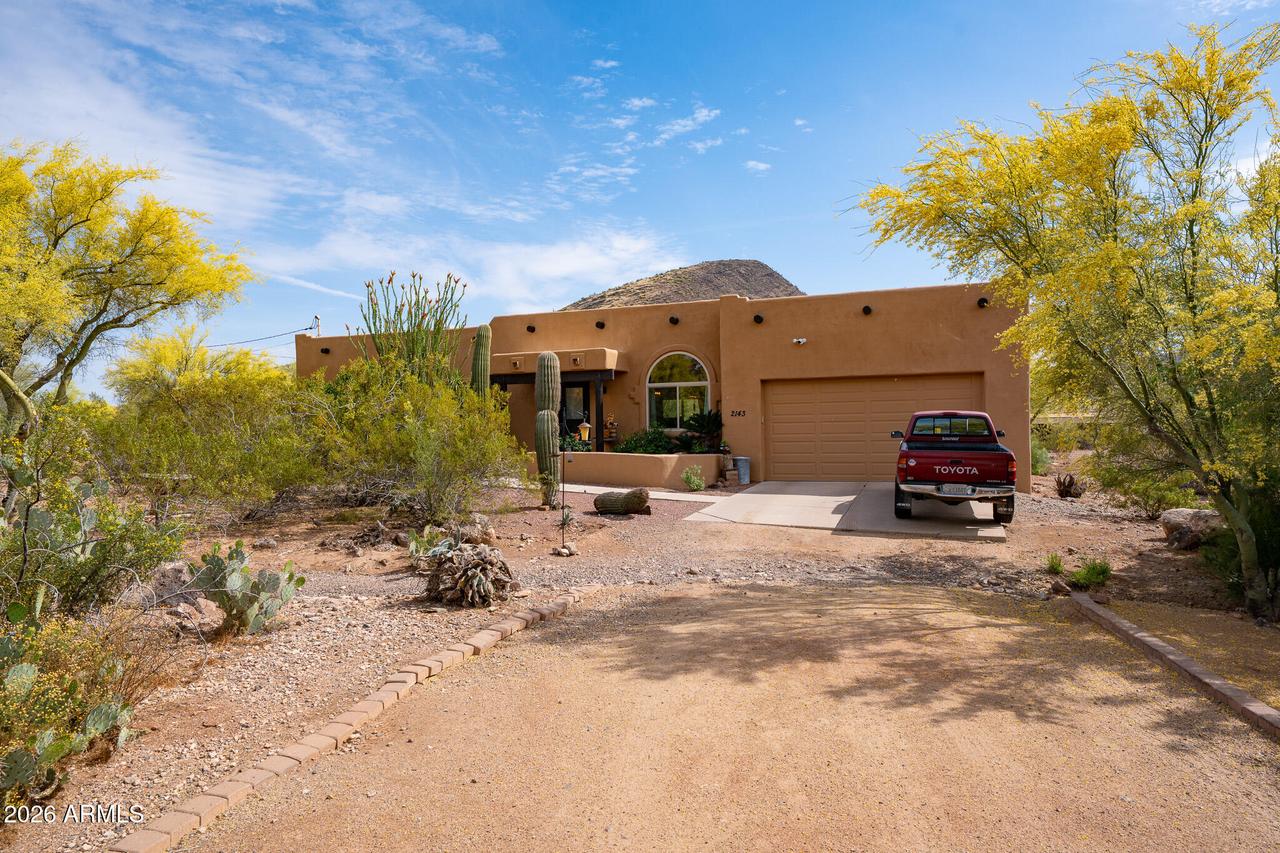 2143 E Cavalry Rd., New River, AZ 85087