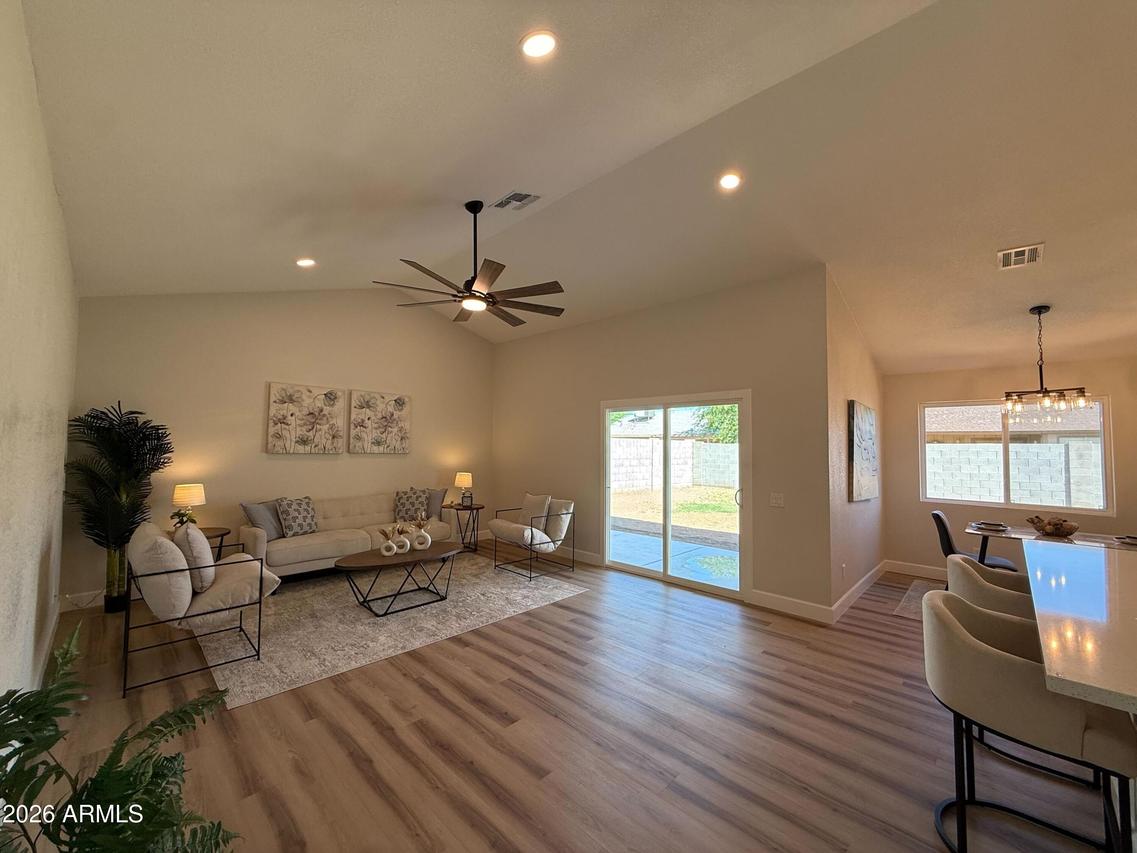 6852 W Turquoise Ave., Peoria, AZ 85345