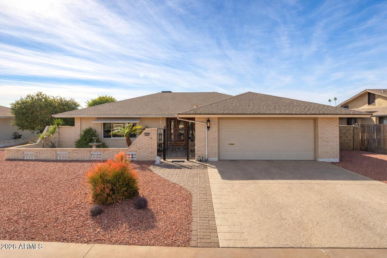 10325 W Floriade Dr., Sun City, AZ 85351