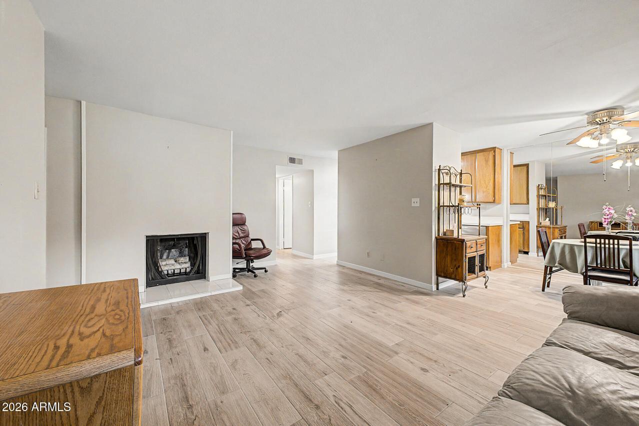 5525 E Thomas Rd. #H2, Phoenix, AZ 85018