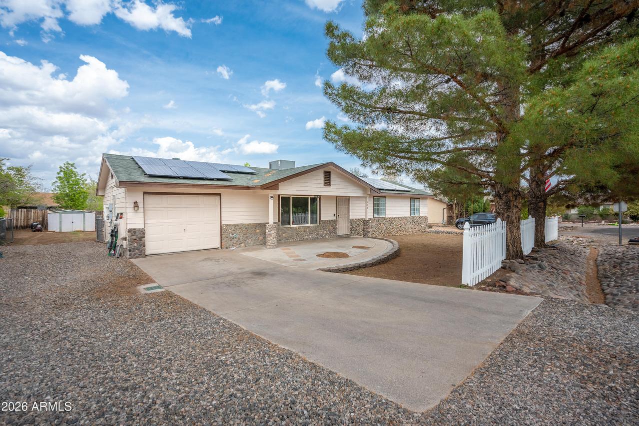 208 W Whipple Dr., Cottonwood, AZ 86326
