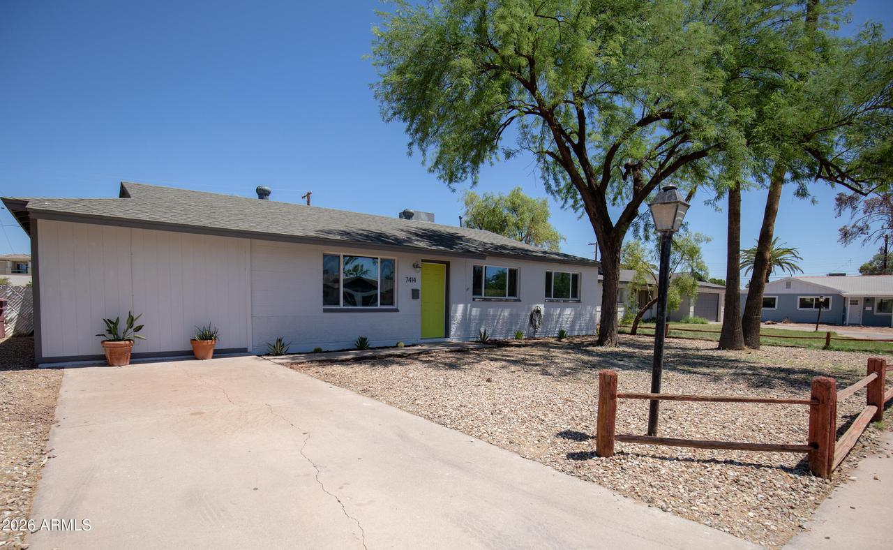 7414 E Moreland St., Scottsdale, AZ 85257