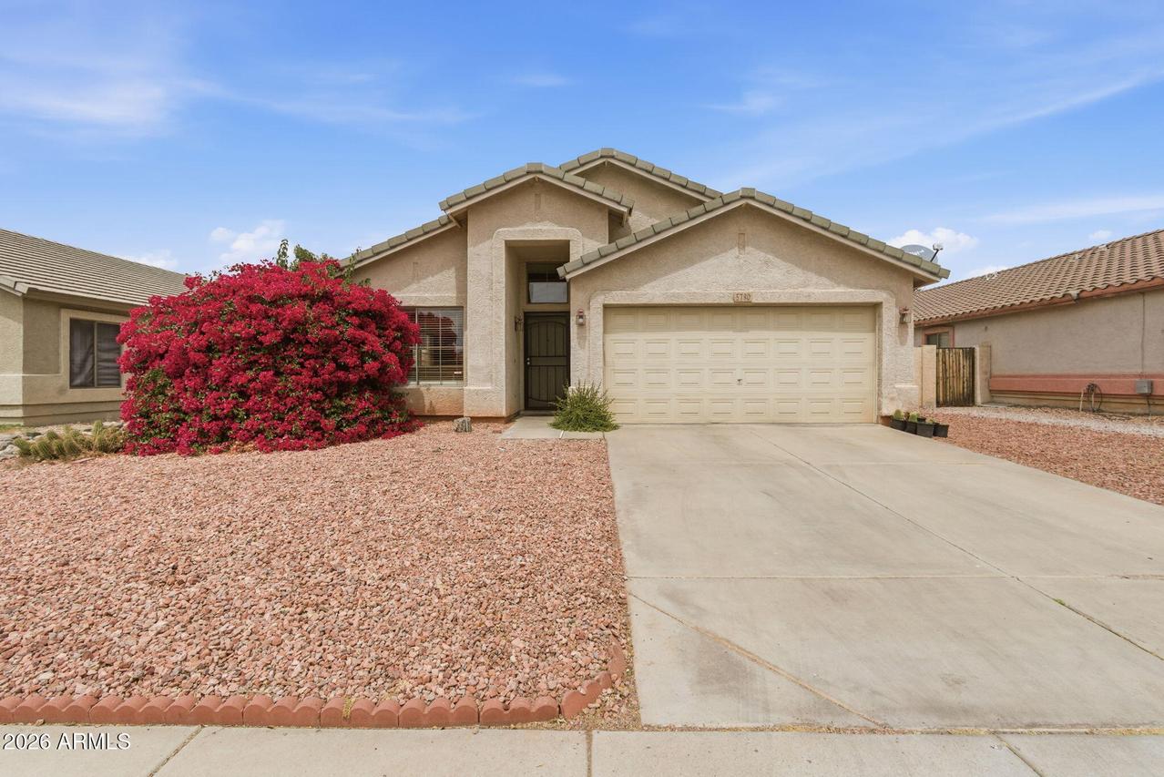 5780 W Freeway Ln., Glendale, AZ 85302
