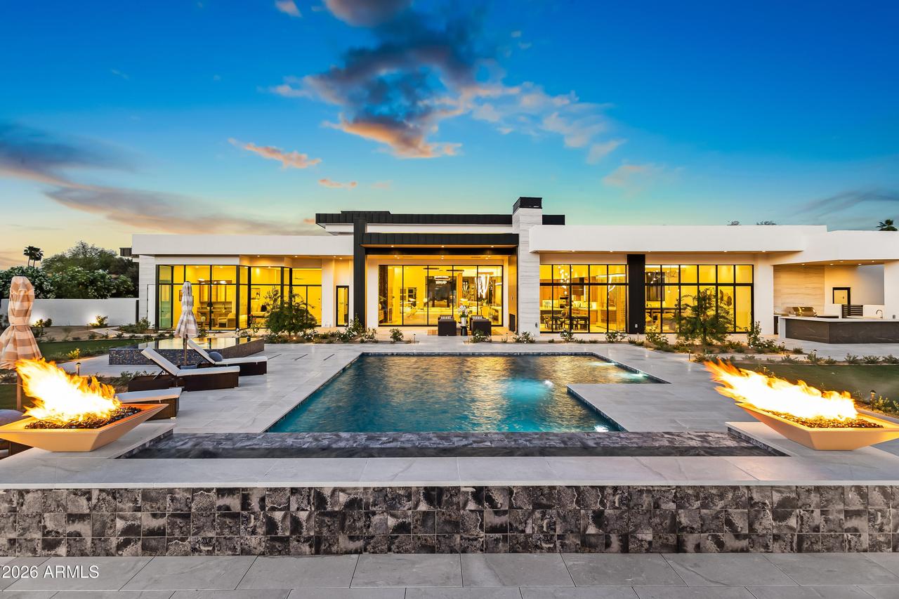 8100 N 64th Pl., Paradise Valley, AZ 85253