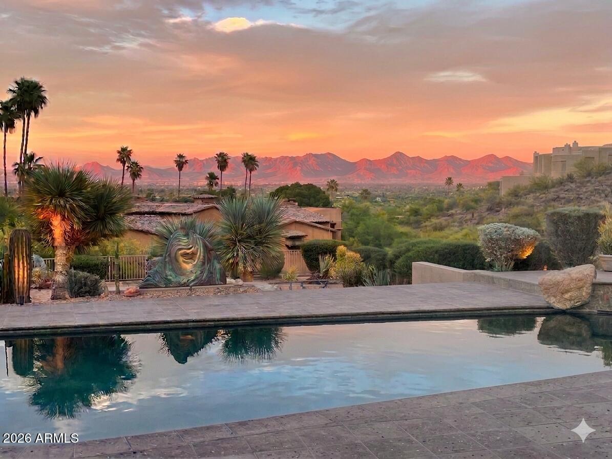 8219 N Charles Dr., Paradise Valley, AZ 85253