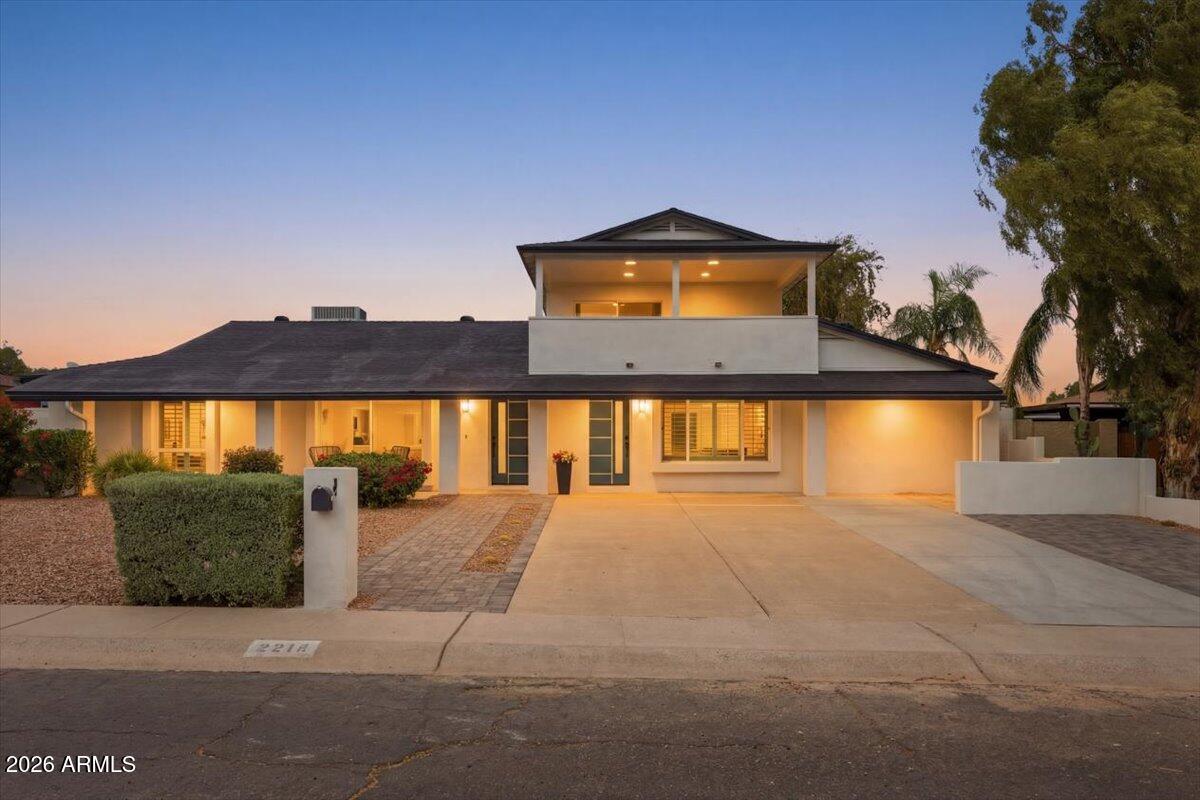 2218 E Sunnyside Dr., Phoenix, AZ 85028