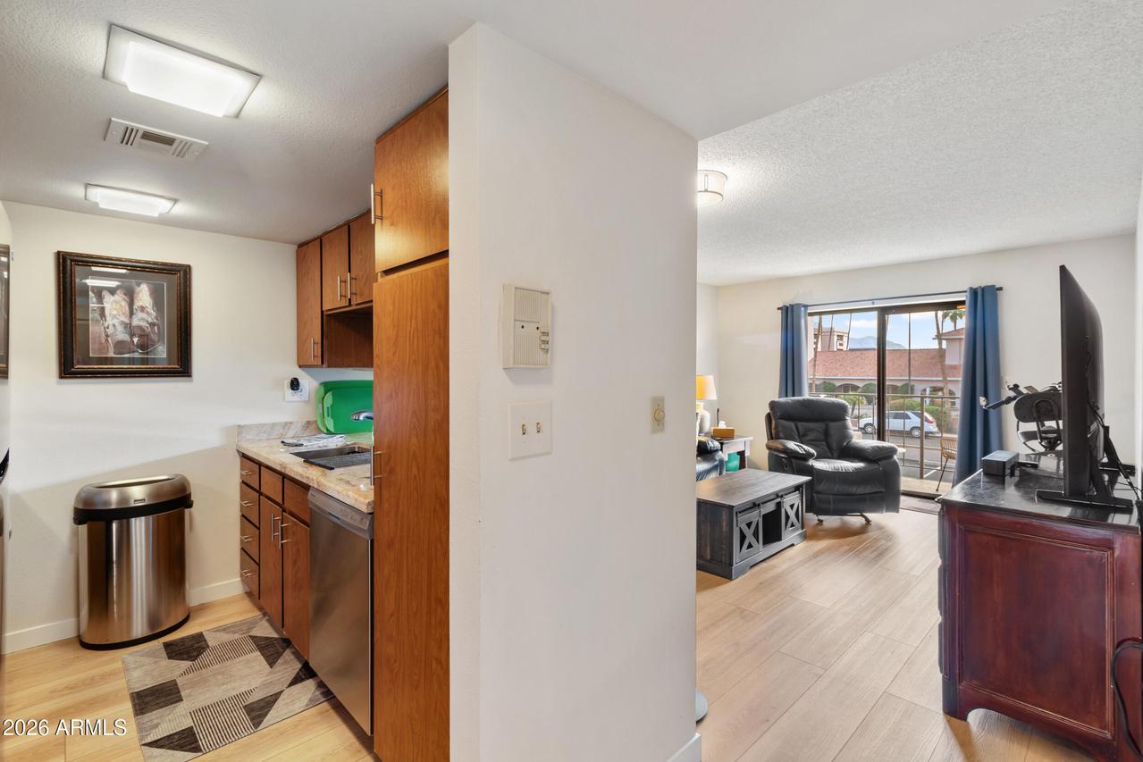 3033 E Devonshire Ave. #2009, Phoenix, AZ 85016