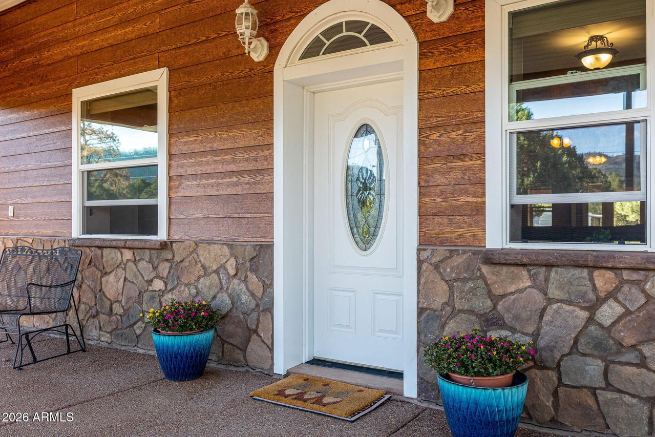 31 E County Road N2163 Dr., Nutrioso, AZ 85932