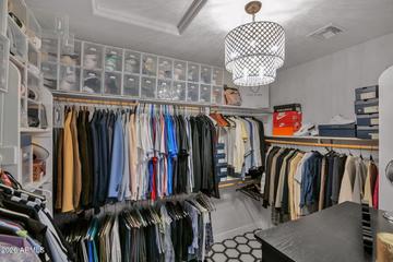 3917 E Carter Dr., Phoenix, AZ 85042