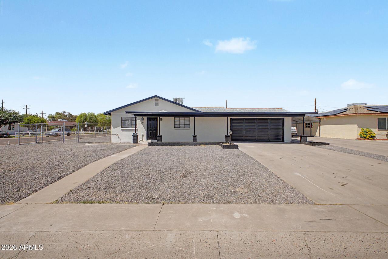 5702 N 22nd Dr., Phoenix, AZ 85015