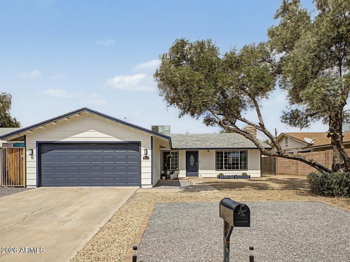 3128 W Flynn Ln., Phoenix, AZ 85017