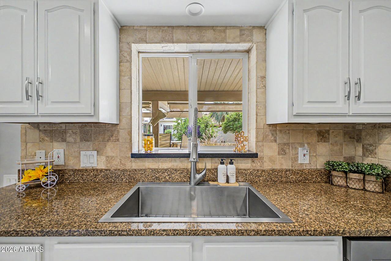 777 Leisure World, Mesa, AZ 85206