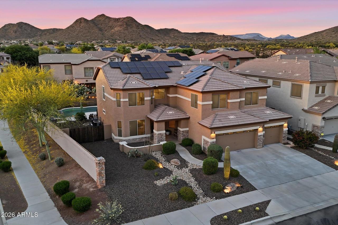 2316 W Eagle Feather Rd., Phoenix, AZ 85085