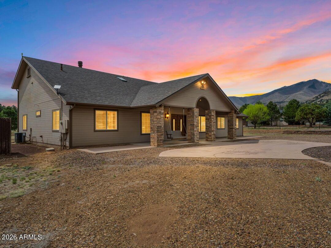 4910 Camino De Los Vientos, Flagstaff, AZ 86004