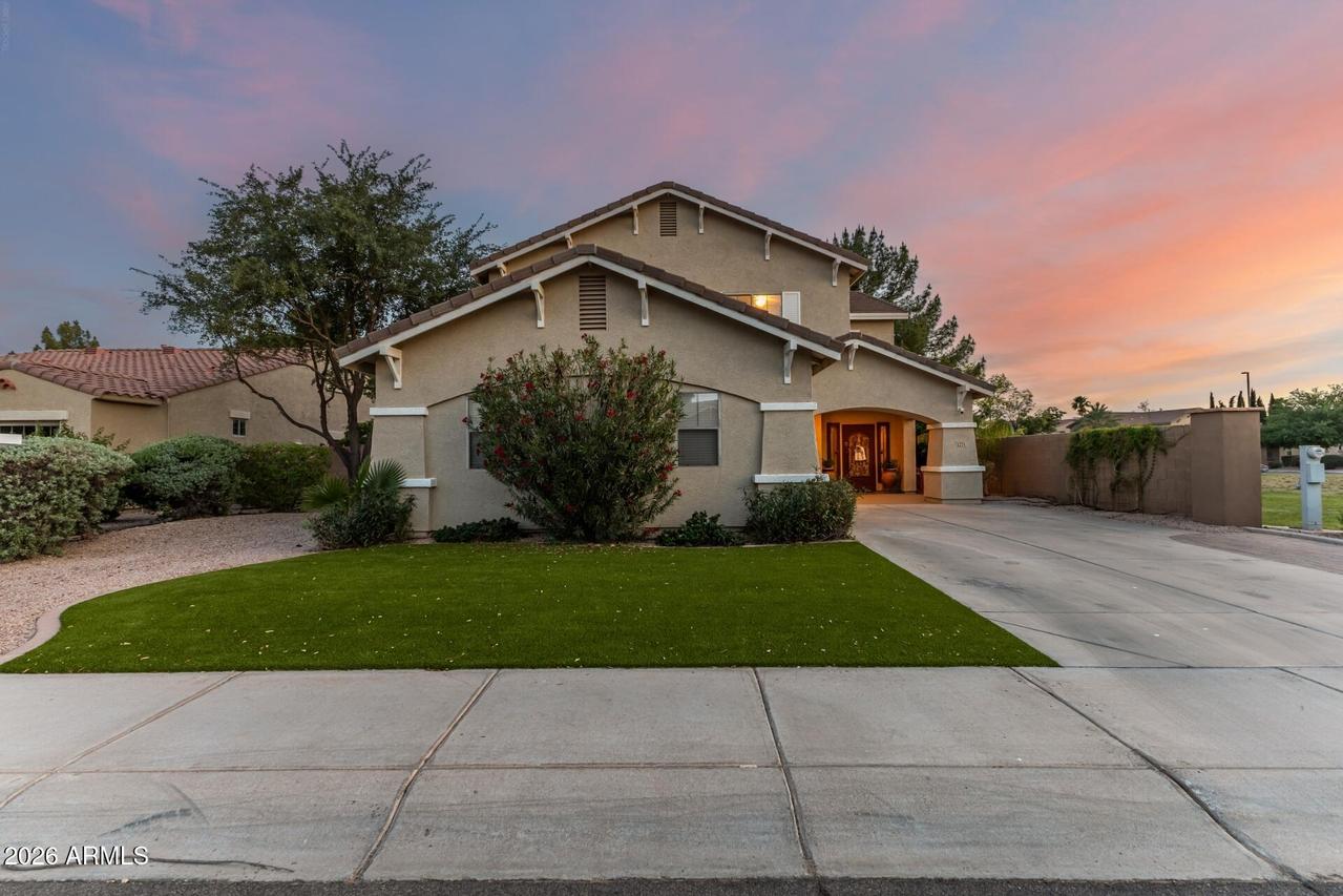 1271 E Canyon Creek Dr., Gilbert, AZ 85296