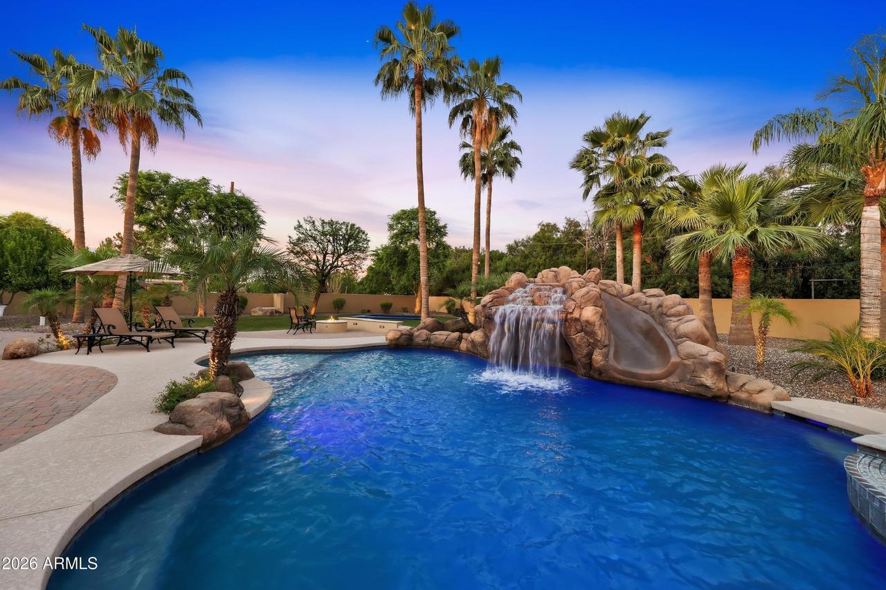 13201 N 65th Dr., Glendale, AZ 85304