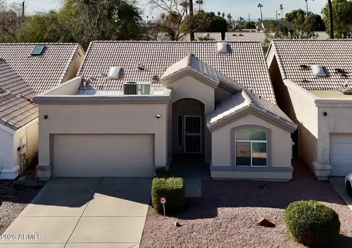 3326 N 42nd St., Phoenix, AZ 85018