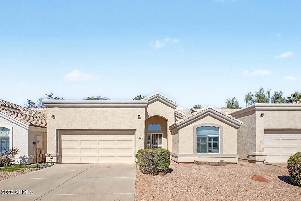 3326 N 42nd St., Phoenix, AZ 85018