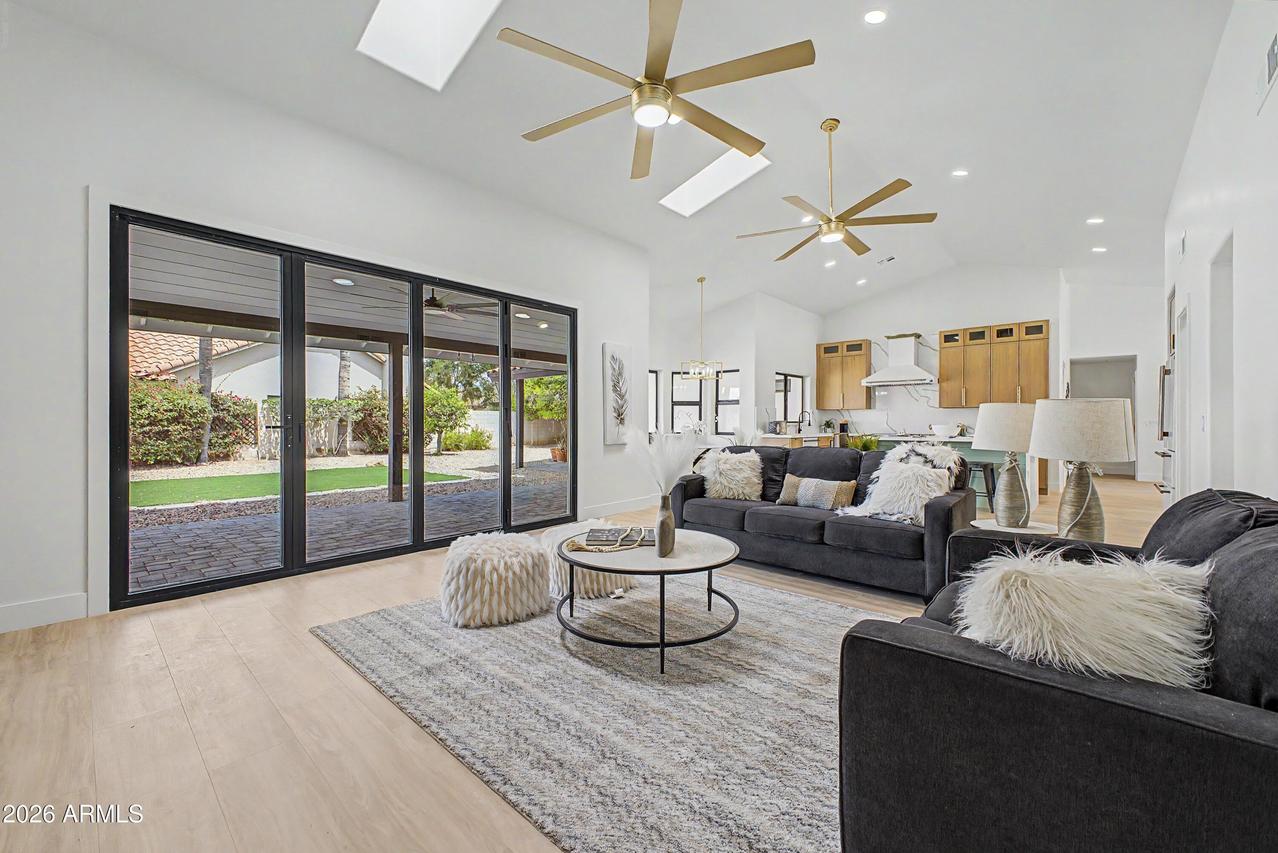 6002 E Winchcomb Dr., Scottsdale, AZ 85254