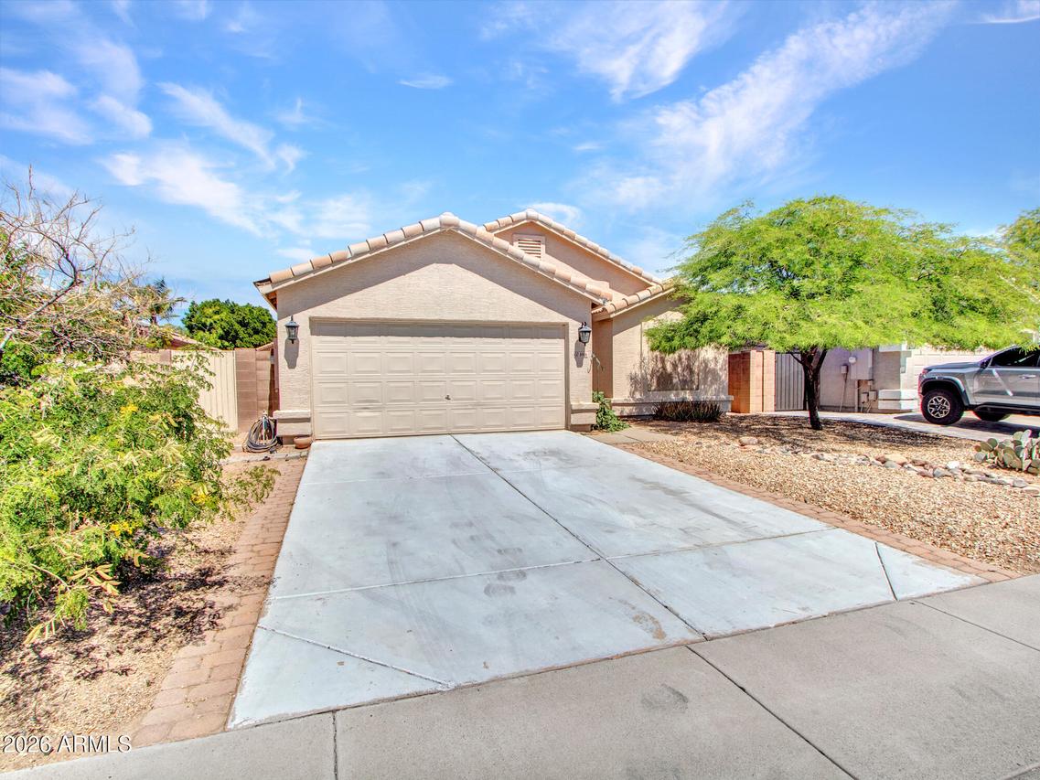 8916 W Deanna Dr., Peoria, AZ 85382
