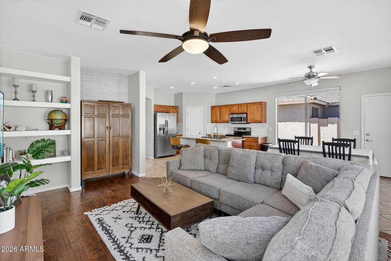 7264 E Melrose St., Mesa, AZ 85207