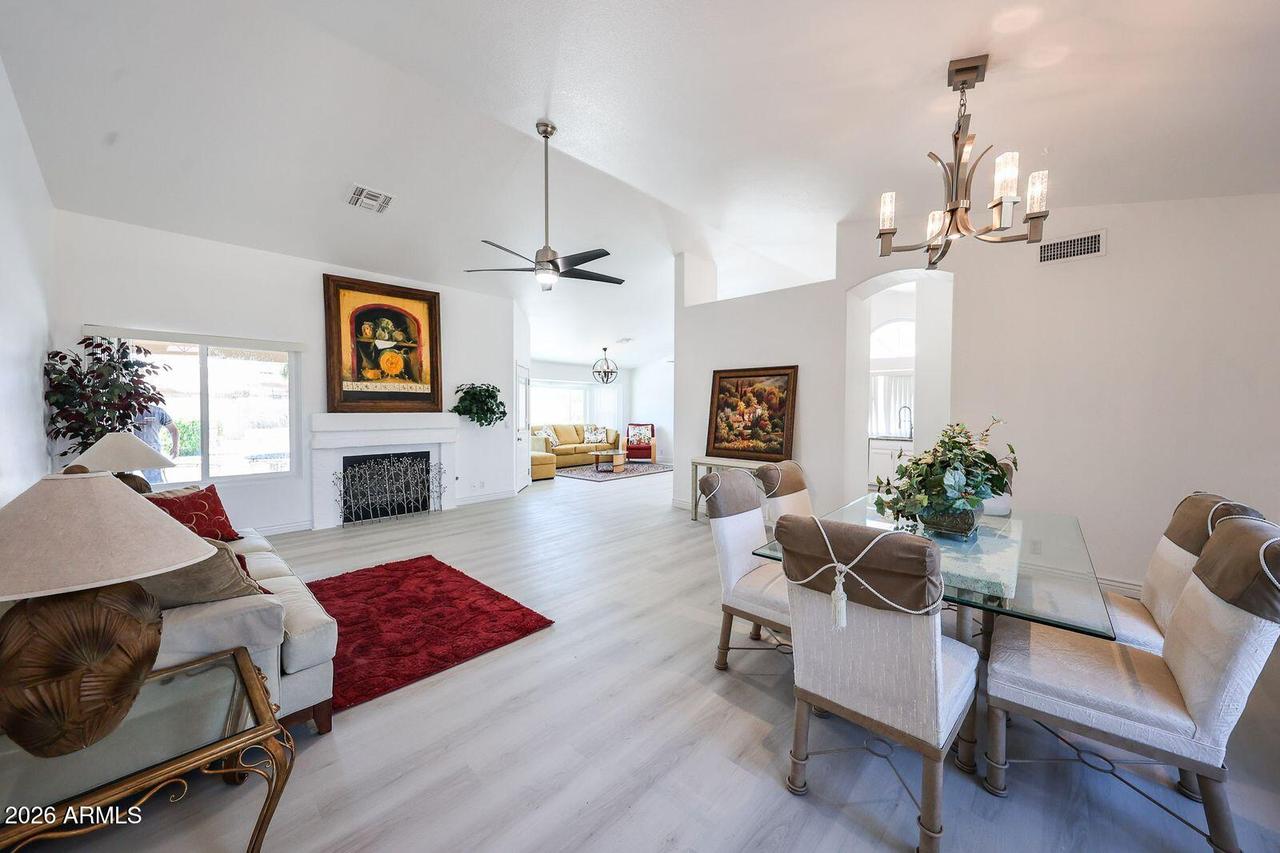 19890 N 85th Dr., Peoria, AZ 85382