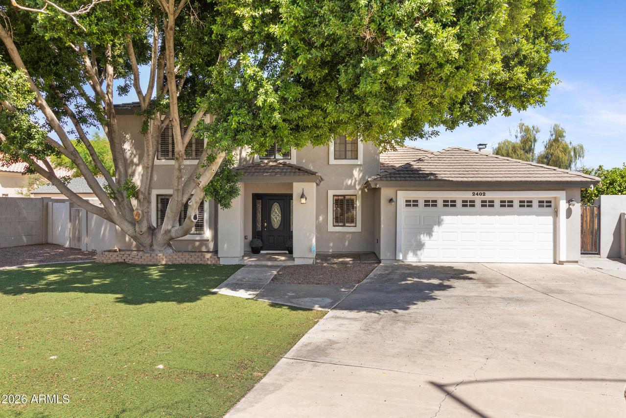 2402 E Kramer Cir., Mesa, AZ 85213