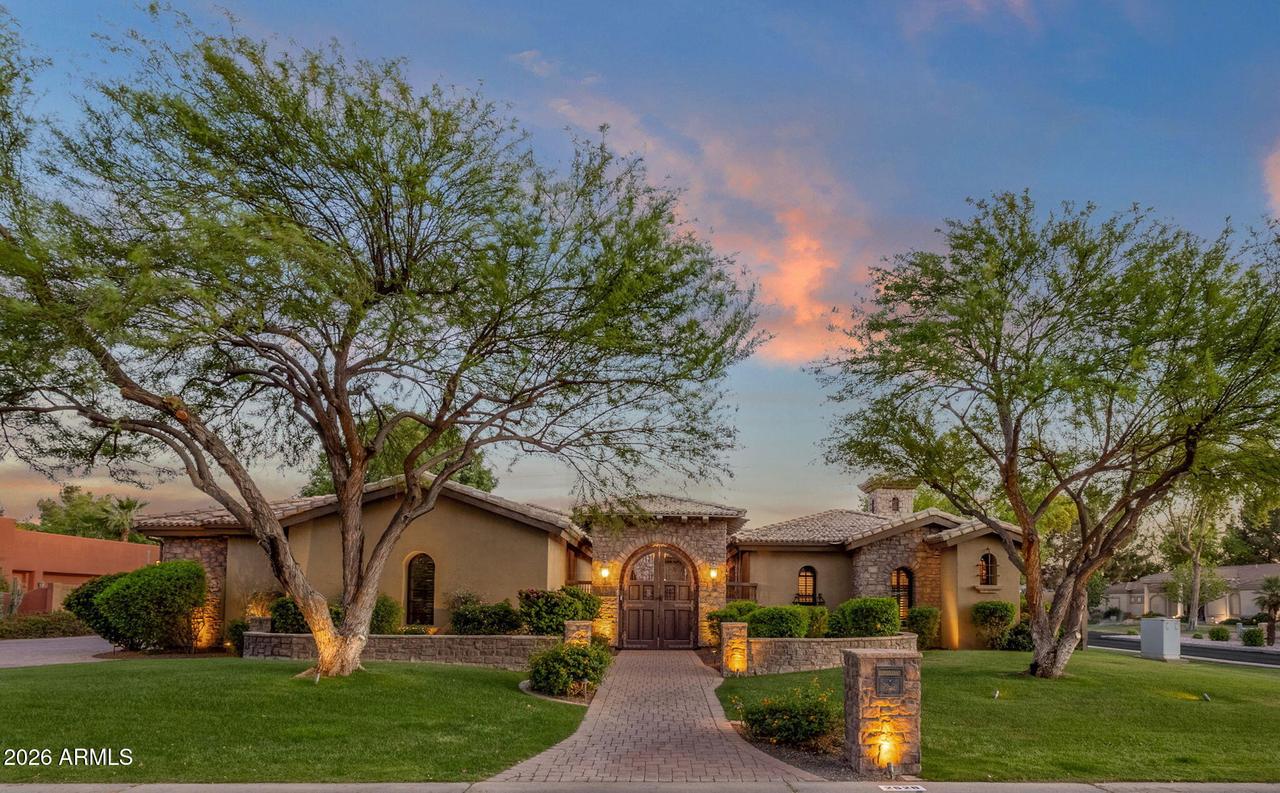 2529 E Vaughn Ct., Gilbert, AZ 85234