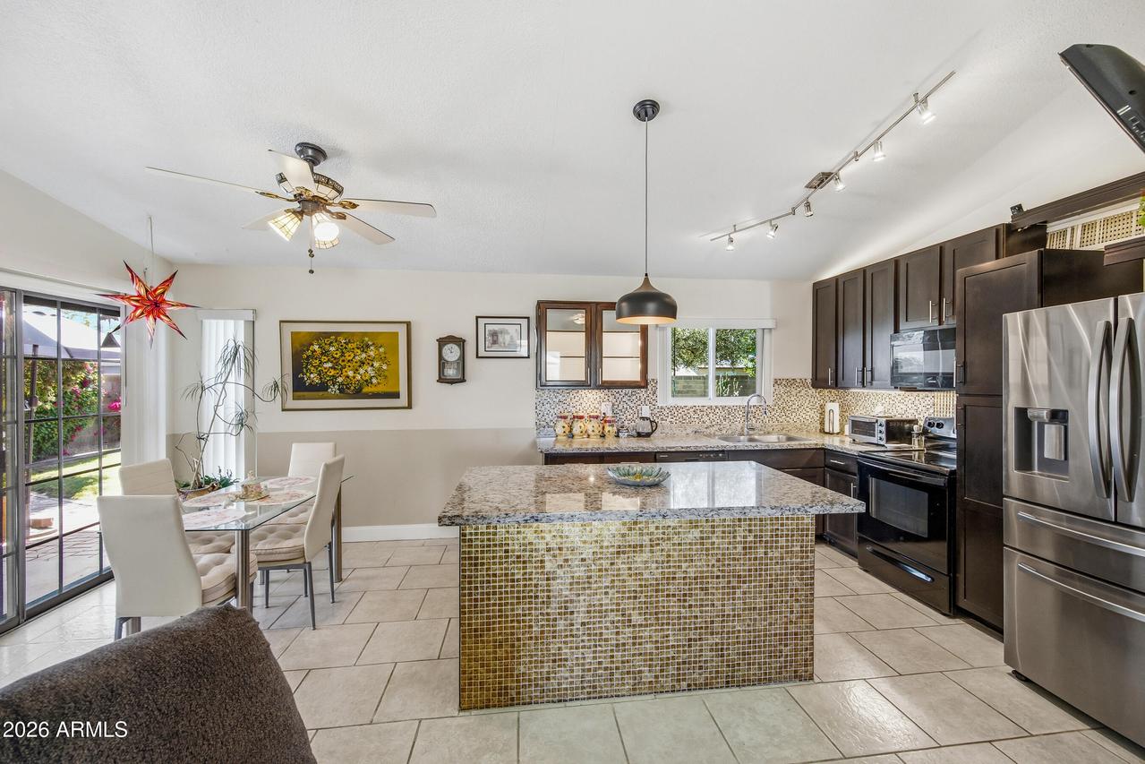 5133 E Shasta St., Phoenix, AZ 85044