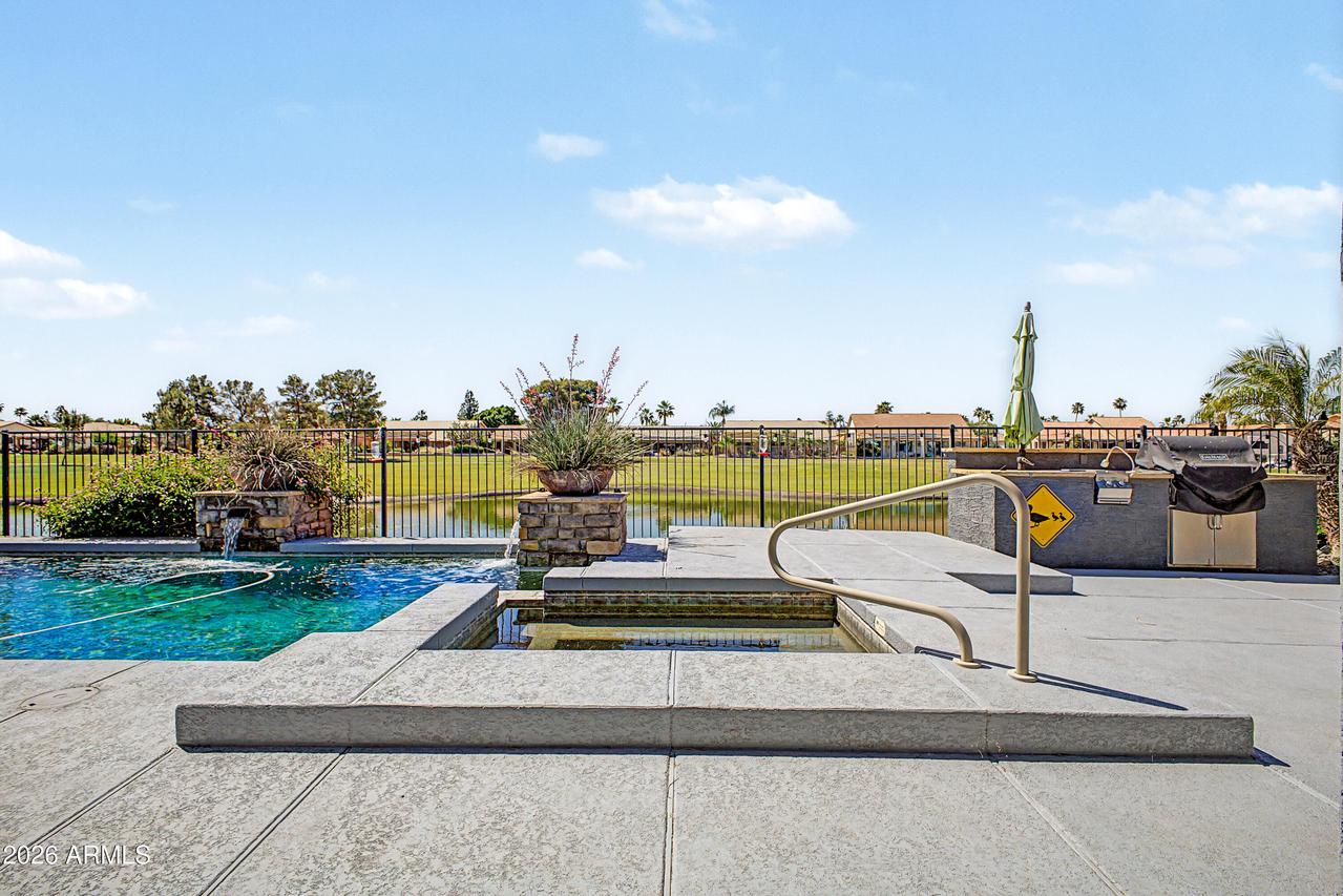 24619 S Lakeway Cir., Sun Lakes, AZ 85248