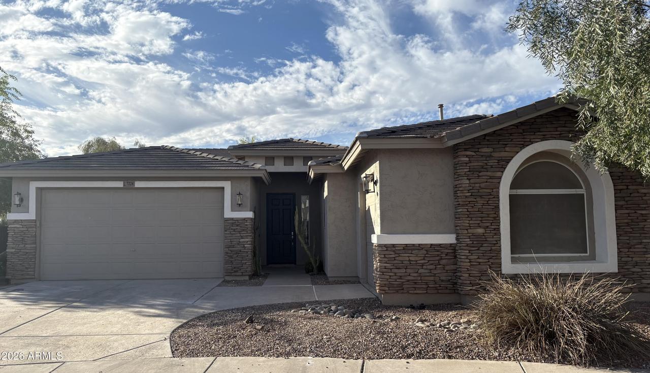 7224 S 74th Ln., Laveen, AZ 85339