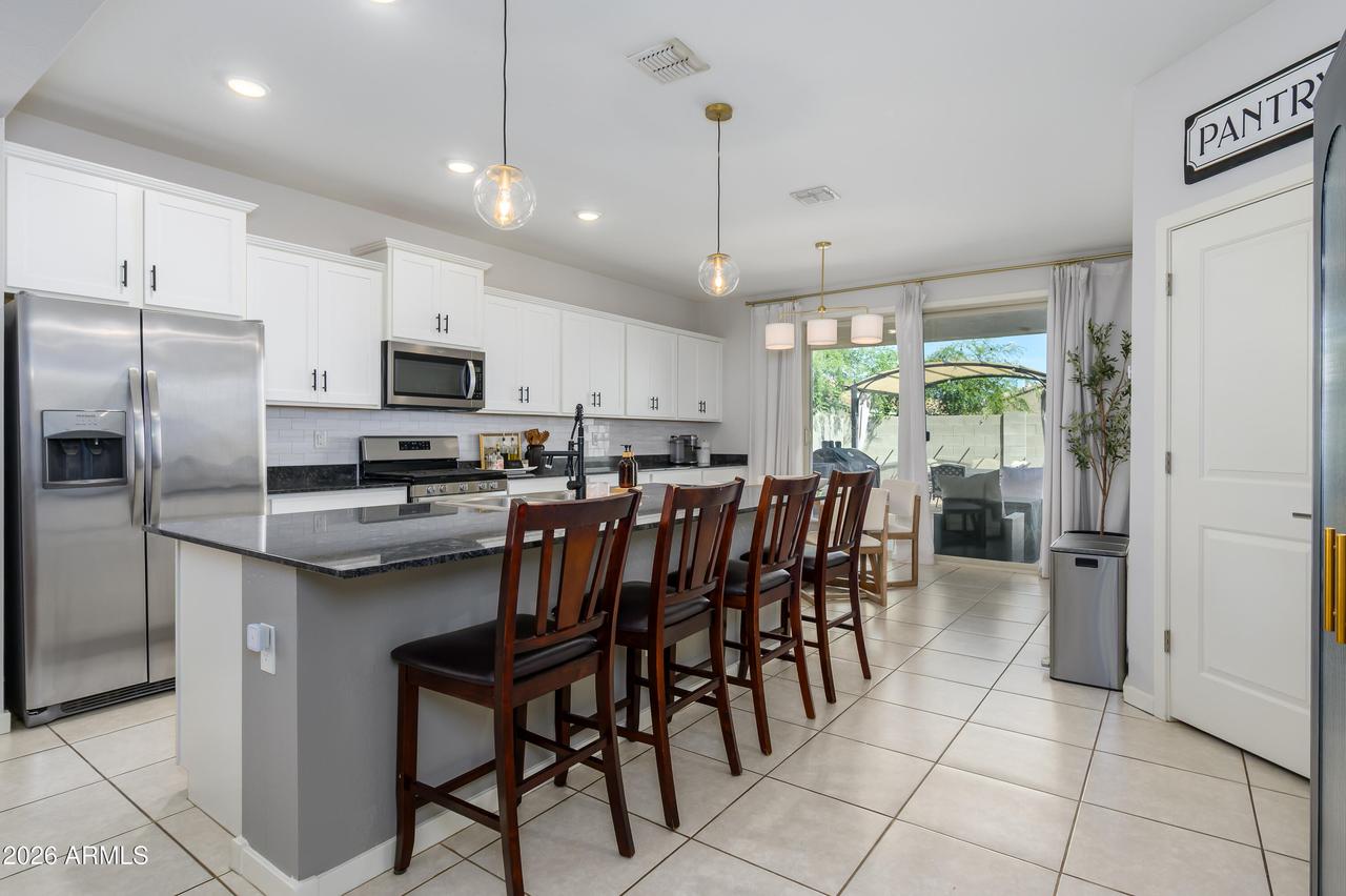 4240 W Coneflower Ln., San Tan Valley, AZ 85144