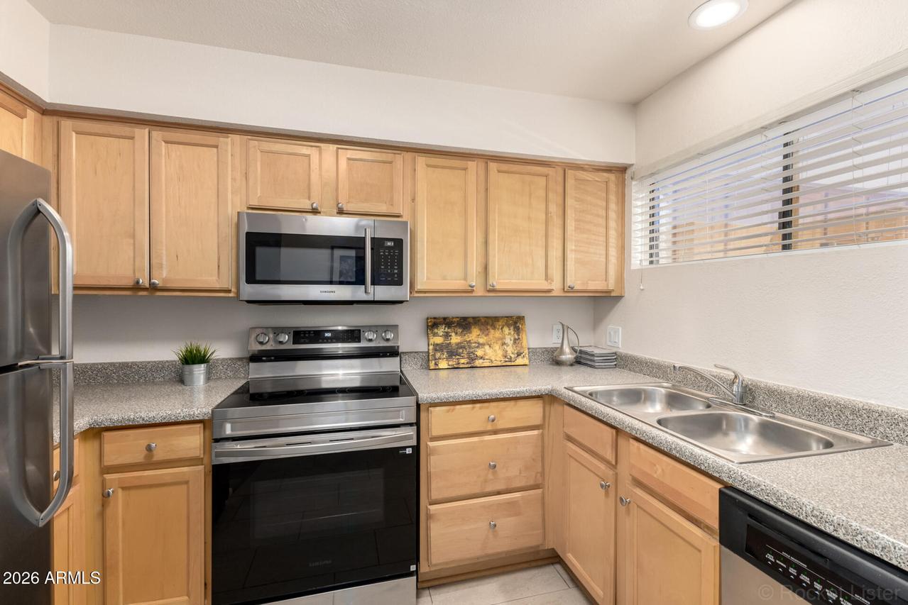 11640 N 51st Ave. #237, Glendale, AZ 85304